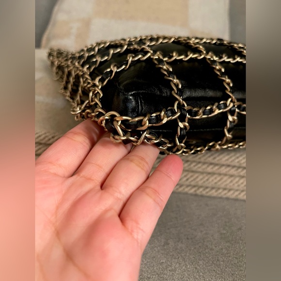 Chanel Cage Chain Tote Bag - Picture 4 of 9